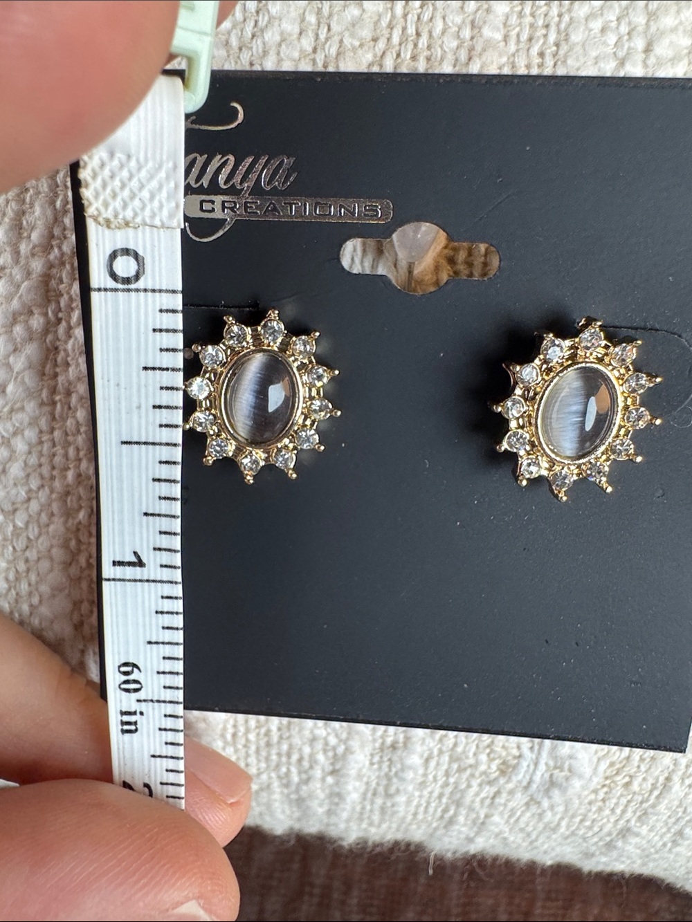0542-Tanya‎ Creations Gold Crystal Sunburst Stud Earrings - Clear - Picture 4 of 5